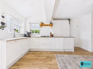 Kitchen- click for photo gallery